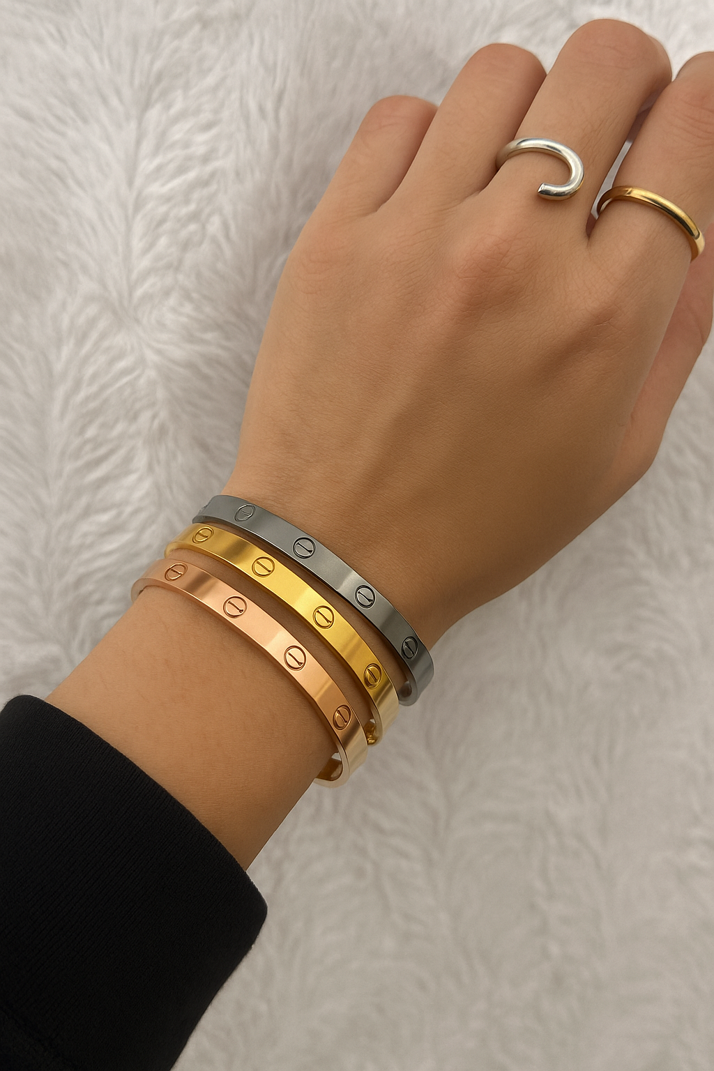 Bracelet Jonc en Acier Inoxydable avec Fermoir à Vis - Options Argent et Plaqué Or