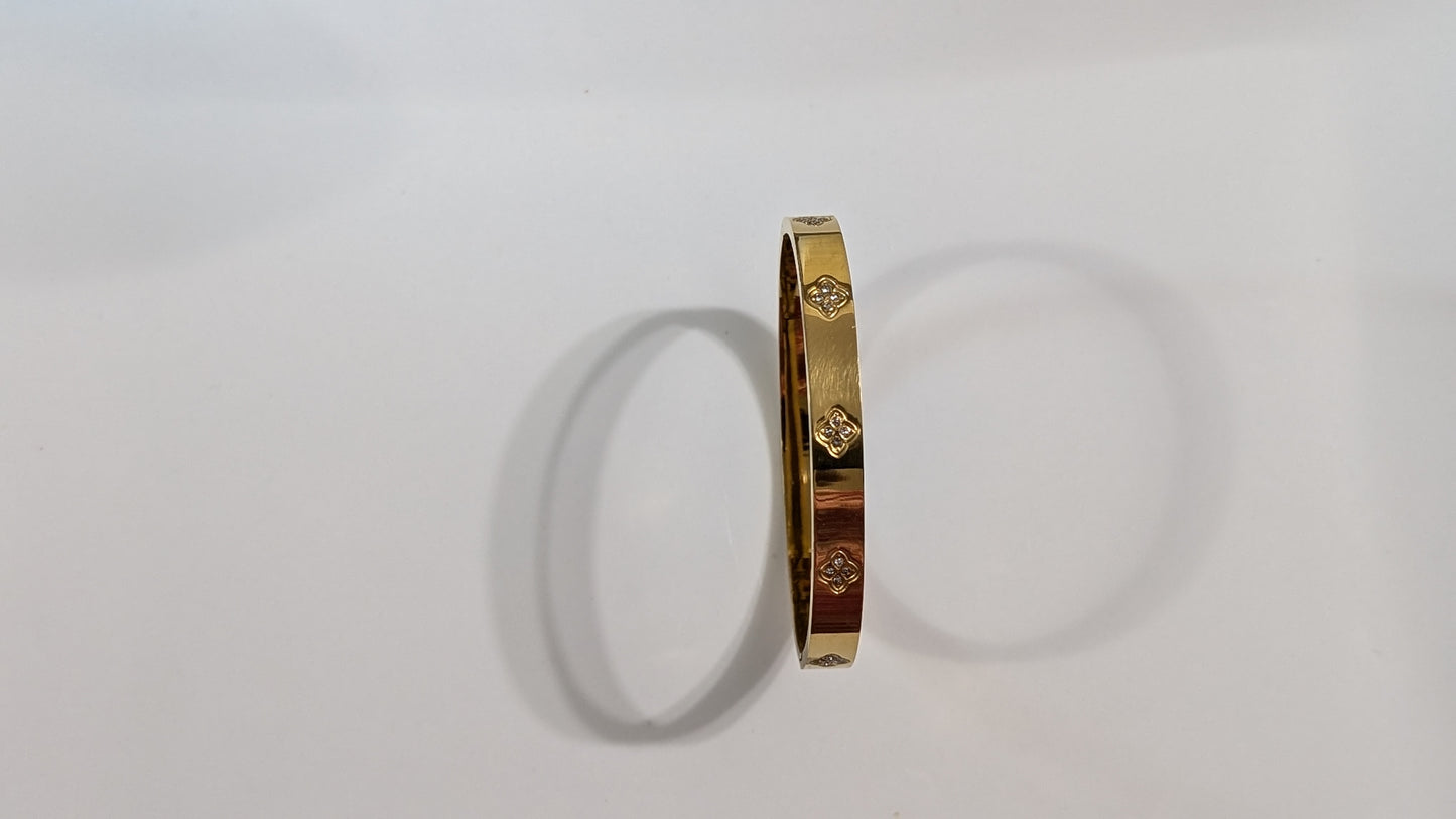 Flower bangle bracelet in gold-plated or silver-colored stainless steel