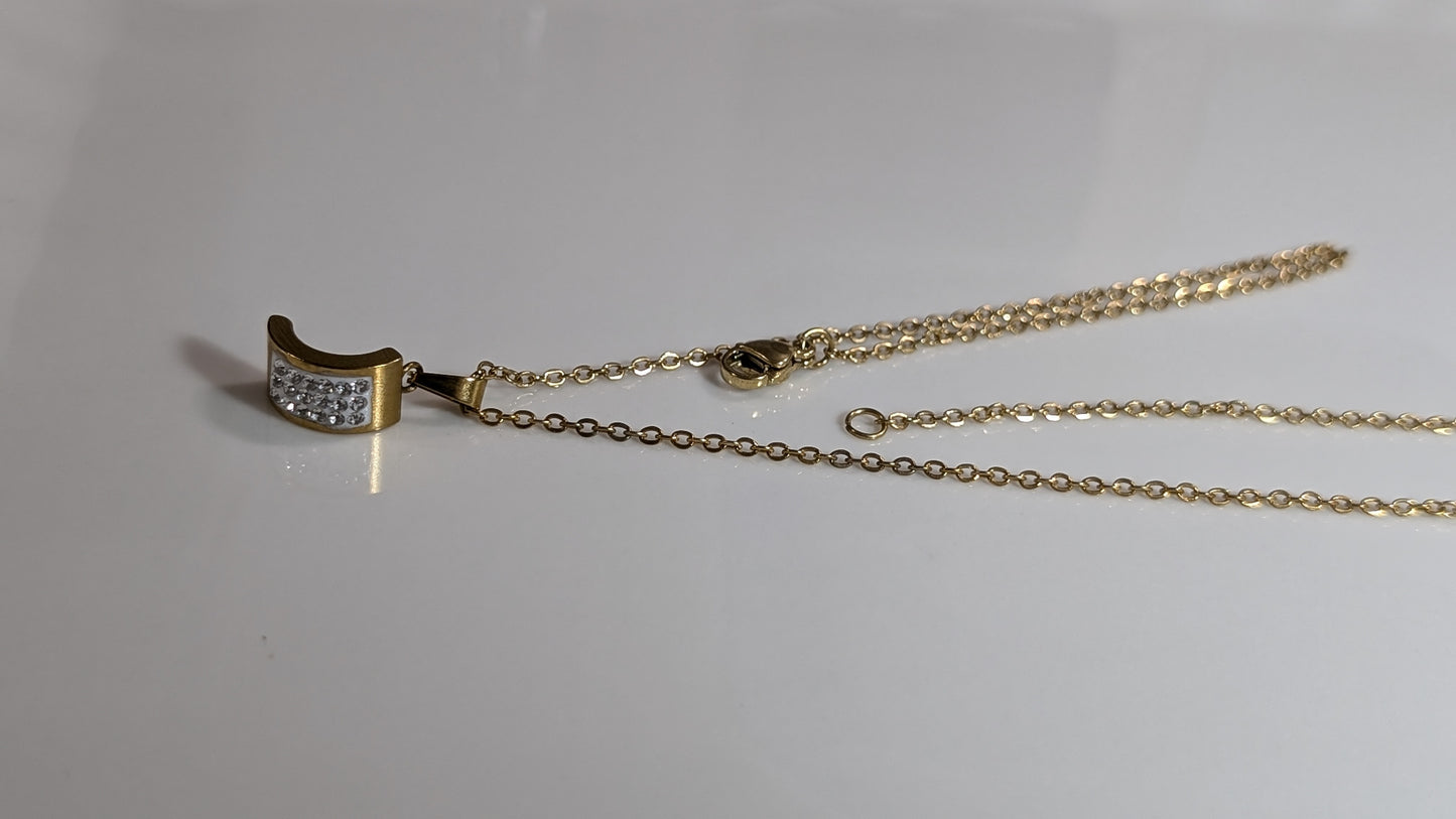 Coliier avec pendentif en plaqué Or 18K et zircons