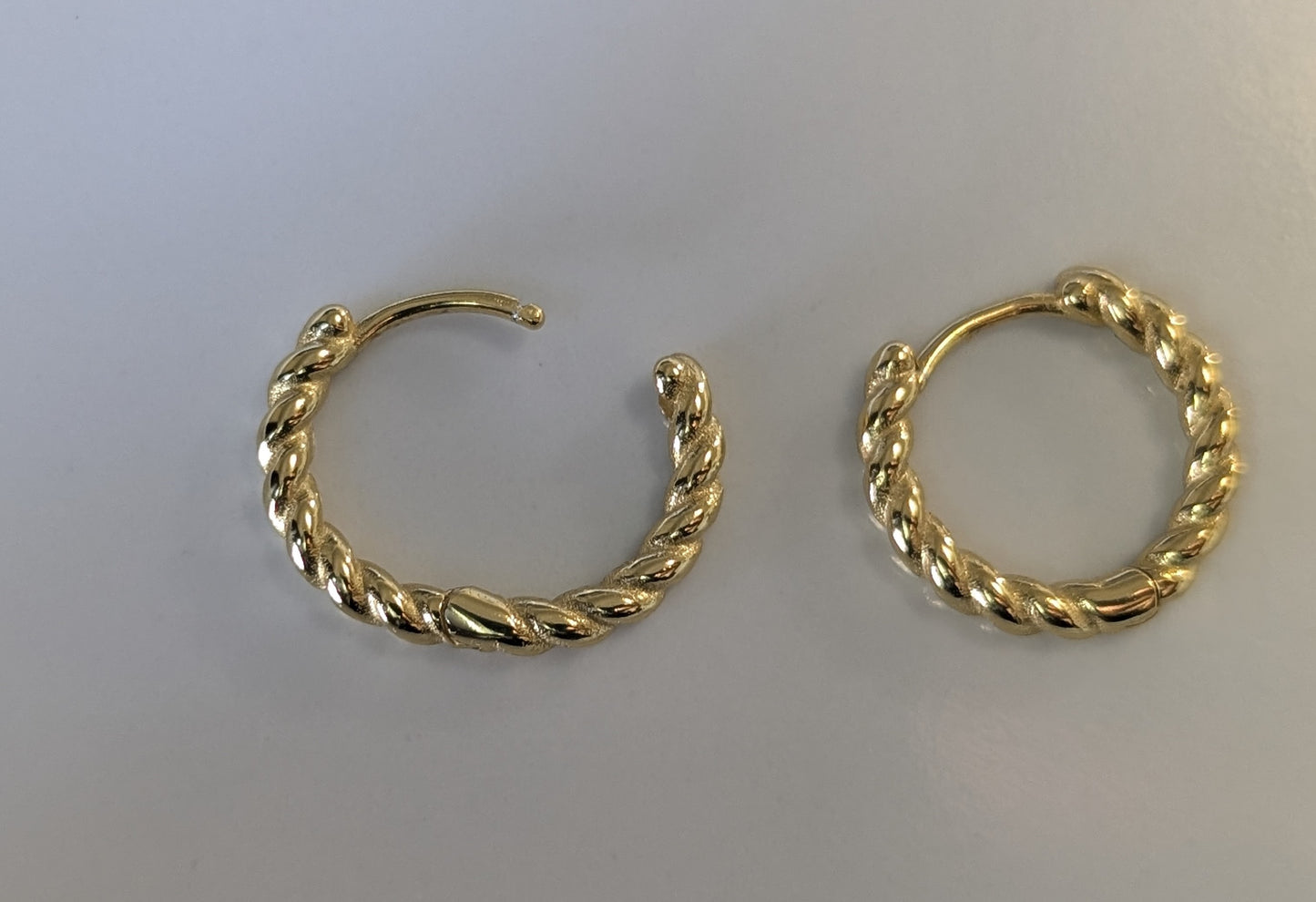 Boucles d'oreilles anneaux torsadés Argent 925 Sterling plaqué Or 18K - Unisexe