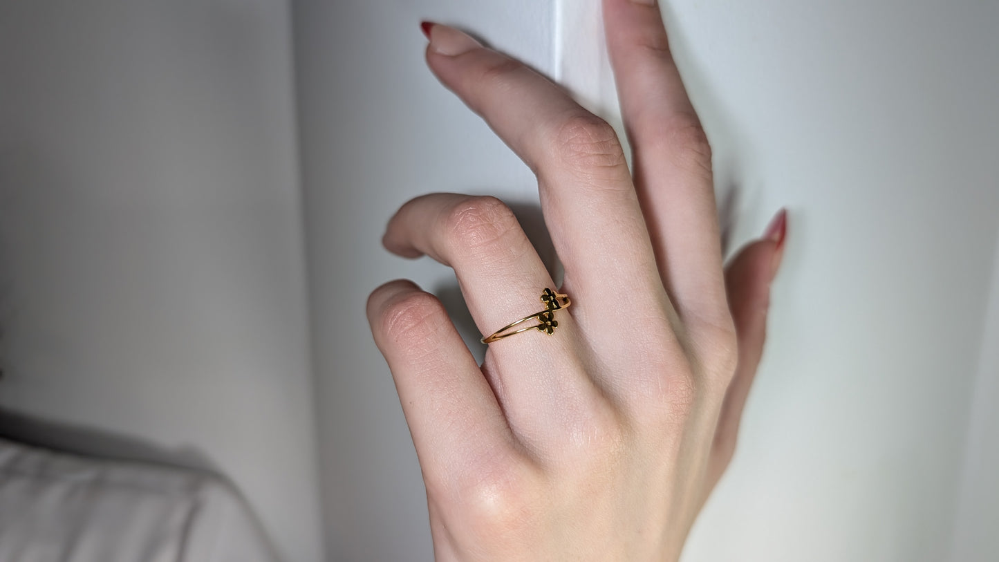 Double mini flower ring in 18K gold plated or silver color