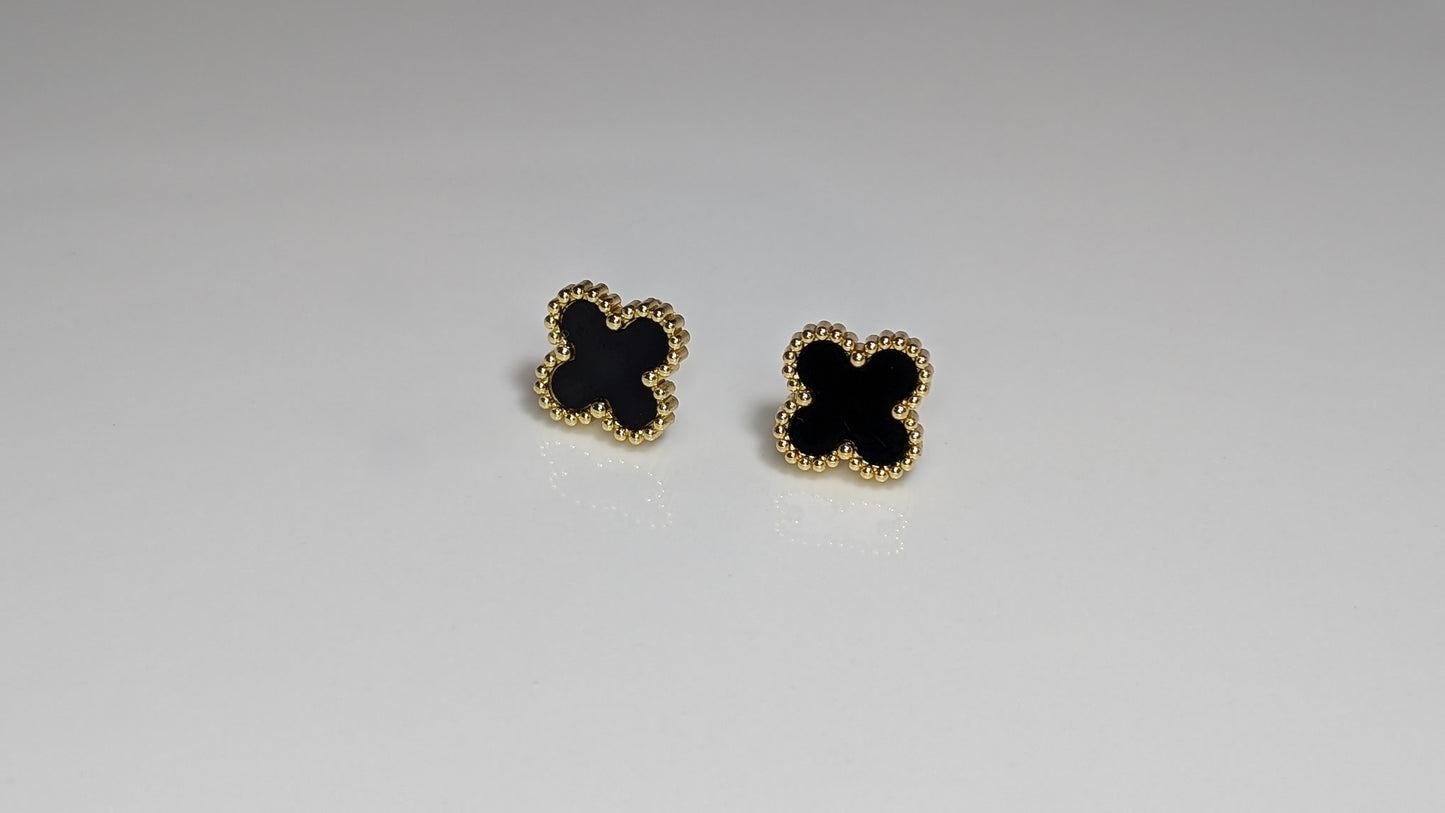 Boucles d'oreilles trèfle noir