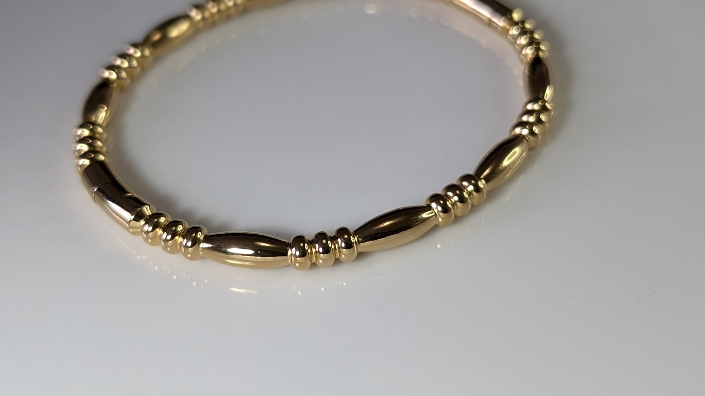Bracelet ovale à fermoir ouvert en acier inoxydable plaqué Or 18K