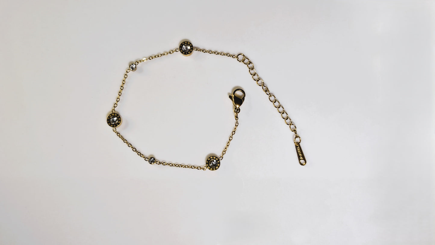 Bracelet zircon avec en chiffres romains minimaliste plaqué Or 18K en acier inoxydable