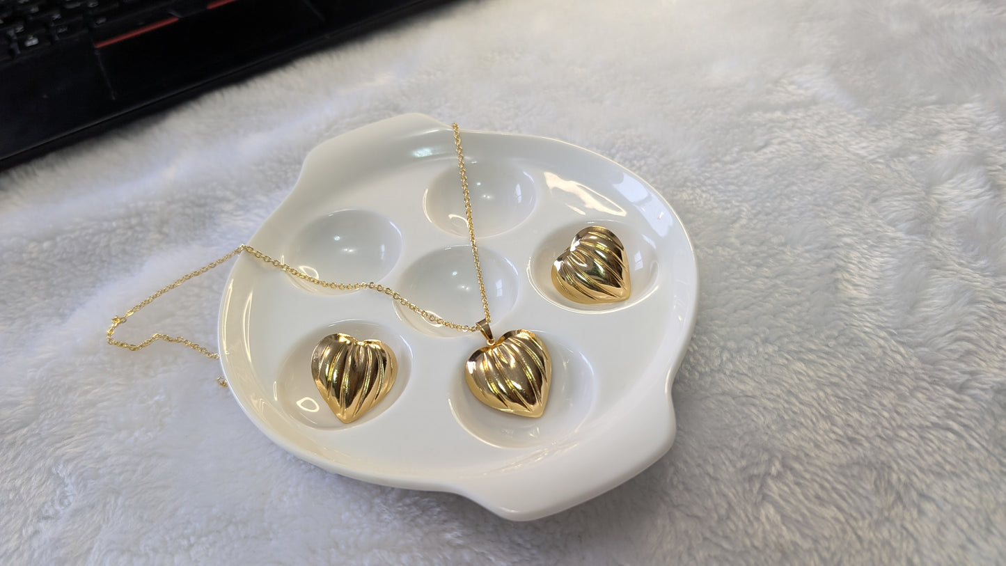 Cœur Rayonnant - Ensemble de Bijoux Cœur Texturé en Acier Inoxydable Doré