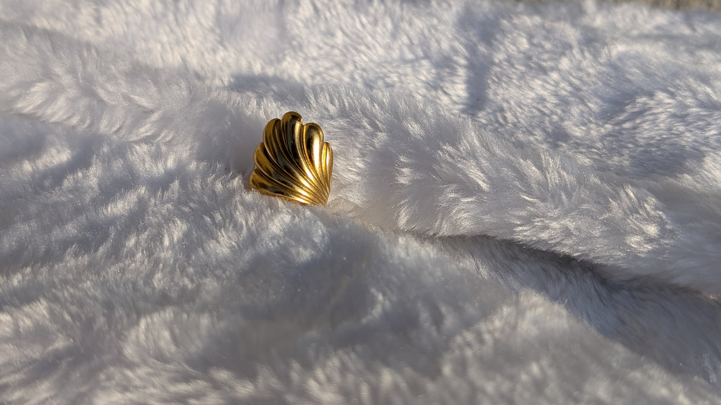 Bague Couronne en Acier Inoxydable Doré à Vagues Élégantes