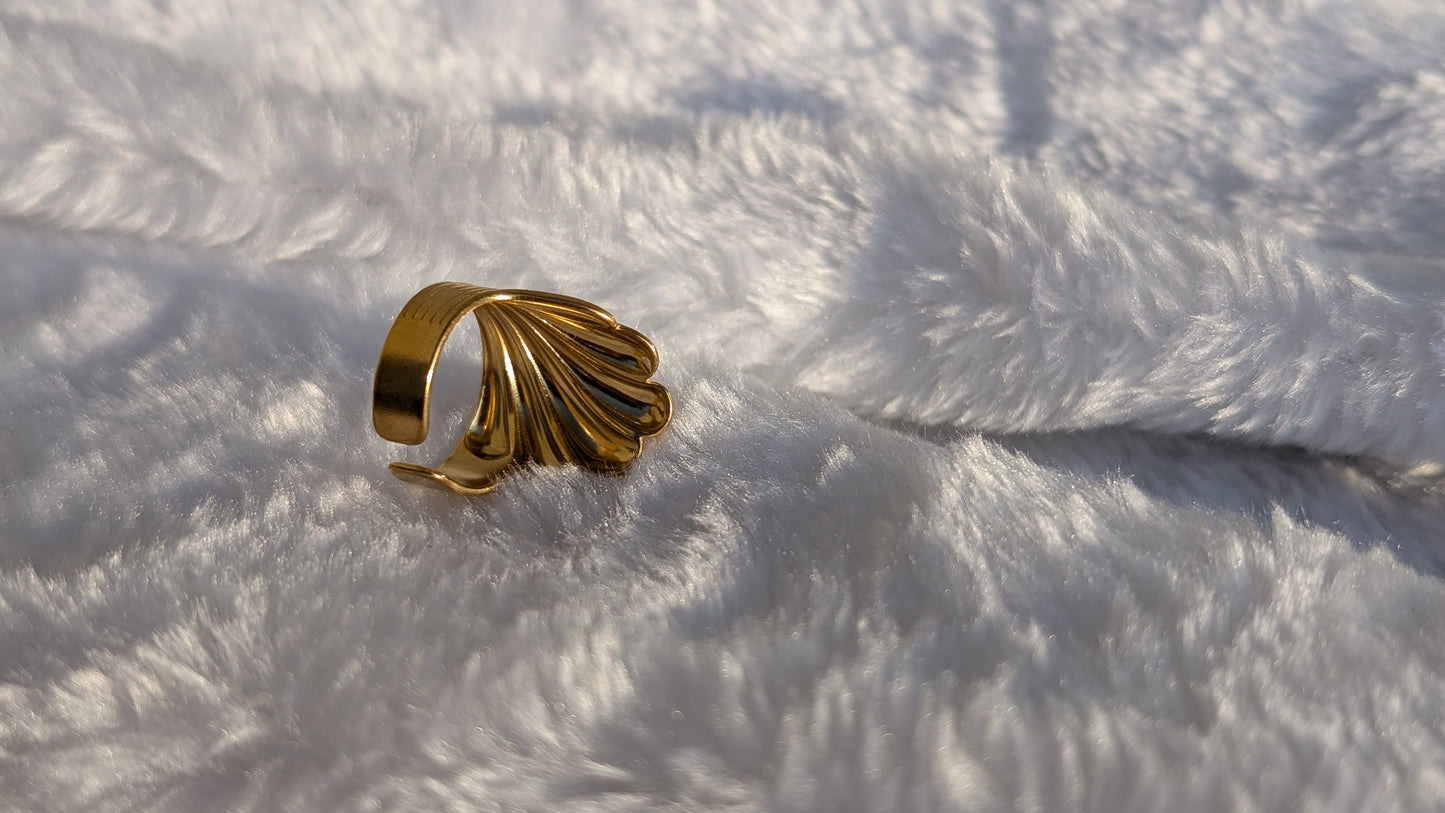 Bague Couronne en Acier Inoxydable Doré à Vagues Élégantes