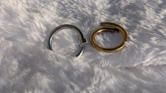 Bague Minimaliste à ongle en Acier Inoxydable – Argent ou Plaqué Or