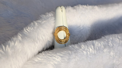 Bague Ovale Texturée en Acier Inoxydable Doré - Design Ajouré
