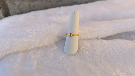 Bague Fine en Acier Inoxydable Doré avec Zircon Rond Facetté