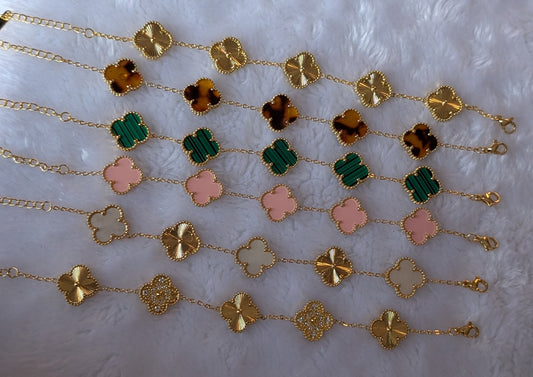 Collection de Bracelets Élégants à Breloques Trèfle – Finition Plaqué Or 24K